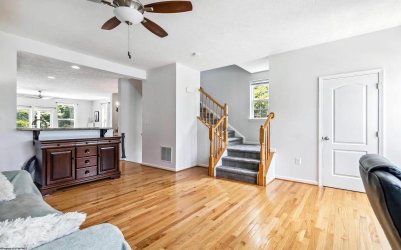 213 Treeline Lane, Morgantown, West Virginia 26508, 3 Bedrooms Bedrooms, 7 Rooms Rooms,3 BathroomsBathrooms,Single Family Attached,For Sale,Treeline,10160112