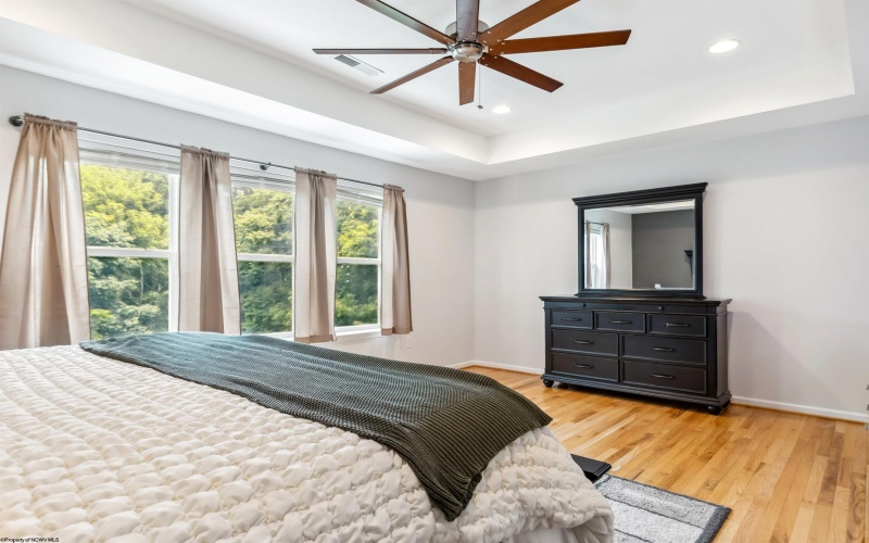 213 Treeline Lane, Morgantown, West Virginia 26508, 3 Bedrooms Bedrooms, 7 Rooms Rooms,3 BathroomsBathrooms,Single Family Attached,For Sale,Treeline,10160112