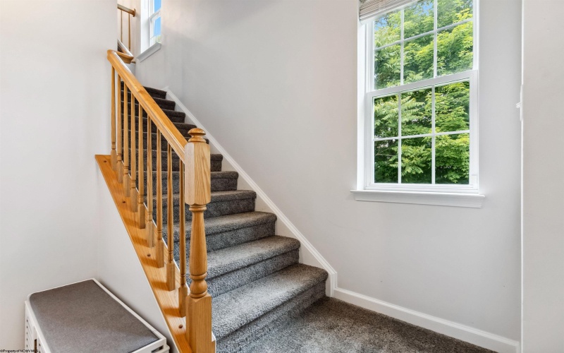 213 Treeline Lane, Morgantown, West Virginia 26508, 3 Bedrooms Bedrooms, 7 Rooms Rooms,3 BathroomsBathrooms,Single Family Attached,For Sale,Treeline,10160112