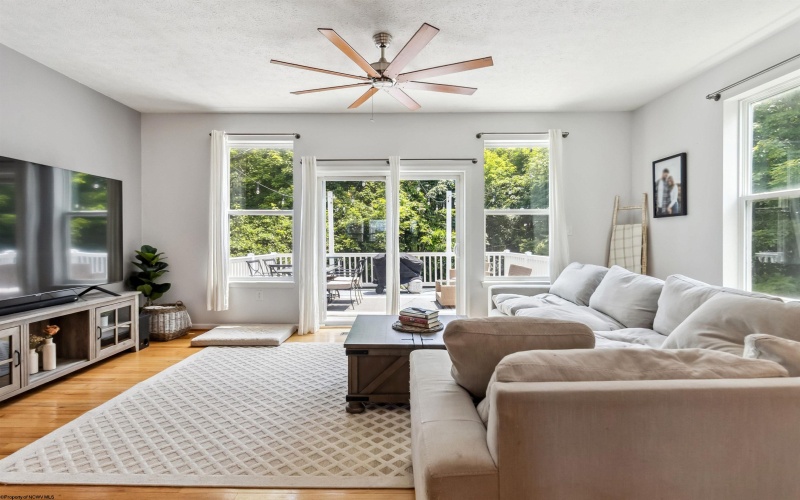 213 Treeline Lane, Morgantown, West Virginia 26508, 3 Bedrooms Bedrooms, 7 Rooms Rooms,3 BathroomsBathrooms,Single Family Attached,For Sale,Treeline,10160112
