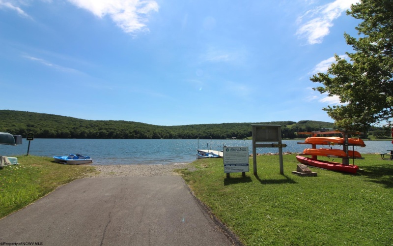 Lot 34 E Alpine Drive, Terra Alta, West Virginia 26764, ,Lots/land,For Sale,E Alpine,10160111