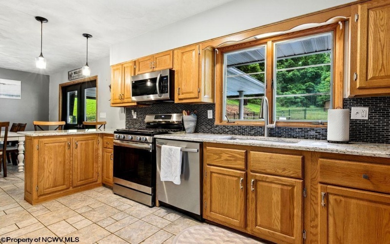 2229 Sun Valley Road, Clarksburg, West Virginia 26301, 3 Bedrooms Bedrooms, 11 Rooms Rooms,2 BathroomsBathrooms,Single Family Detached,For Sale,Sun Valley,10160097