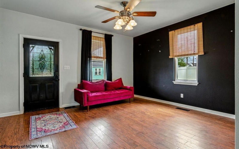 323 Monongahela Avenue, Westover, West Virginia 26501, 4 Bedrooms Bedrooms, 7 Rooms Rooms,2 BathroomsBathrooms,Single Family Detached,For Sale,Monongahela,10160096