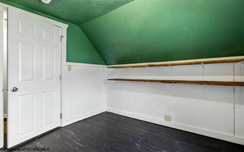 323 Monongahela Avenue, Westover, West Virginia 26501, 4 Bedrooms Bedrooms, 7 Rooms Rooms,2 BathroomsBathrooms,Single Family Detached,For Sale,Monongahela,10160096