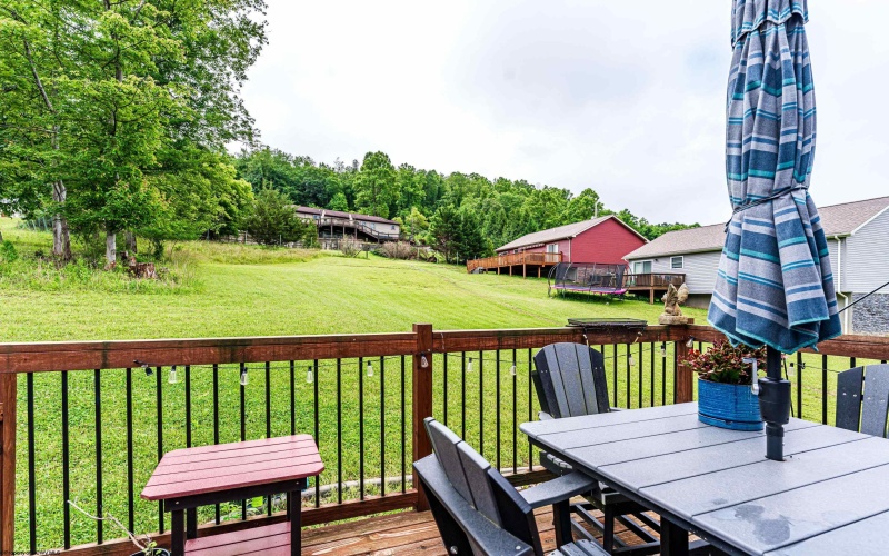 1969 Barbara Street, Pleasant Valley, West Virginia 26554, 4 Bedrooms Bedrooms, 8 Rooms Rooms,2 BathroomsBathrooms,Single Family Detached,For Sale,Barbara,10160095