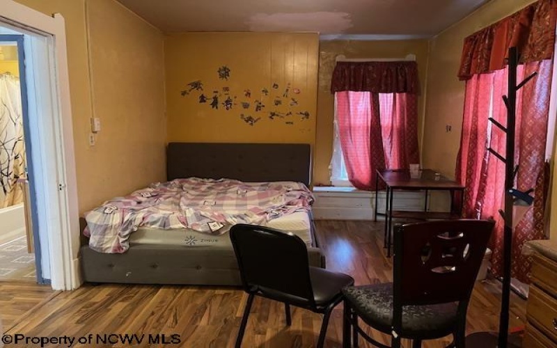 116 Russell Street, Fairmont, West Virginia 26554, 3 Bedrooms Bedrooms, 7 Rooms Rooms,2 BathroomsBathrooms,Single Family Detached,For Sale,Russell,10160091