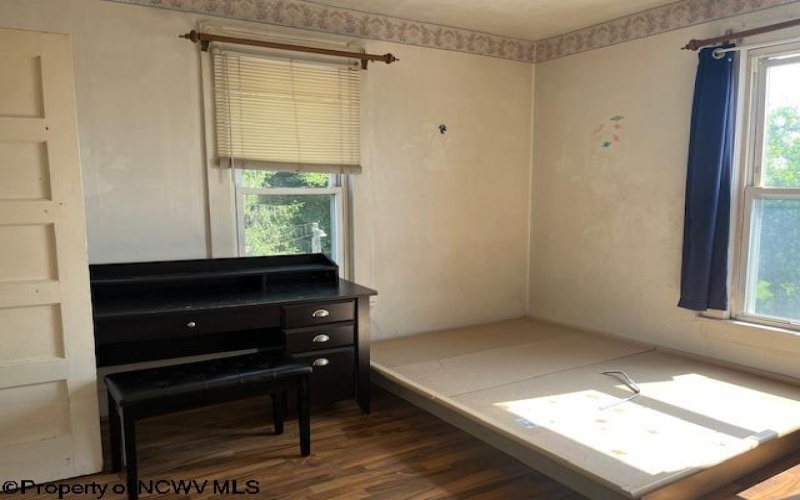 116 Russell Street, Fairmont, West Virginia 26554, 3 Bedrooms Bedrooms, 7 Rooms Rooms,2 BathroomsBathrooms,Single Family Detached,For Sale,Russell,10160091