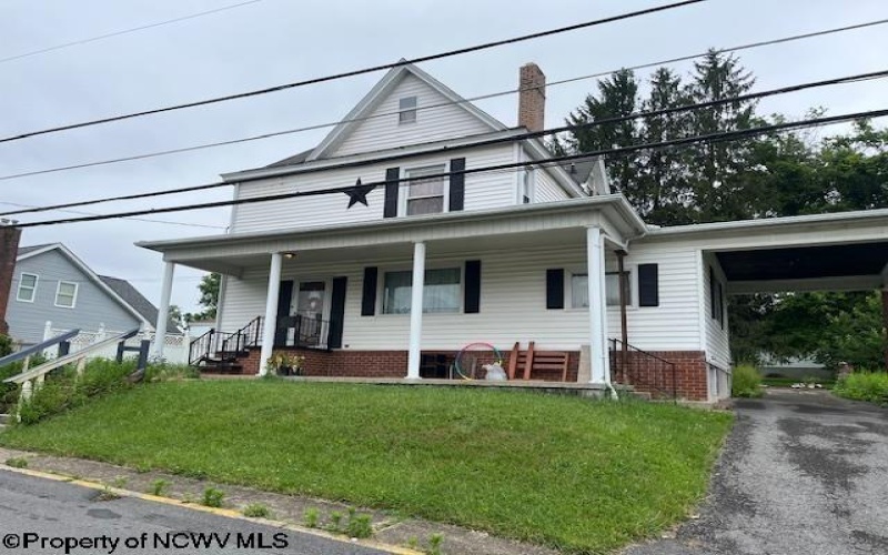 116 Russell Street, Fairmont, West Virginia 26554, 3 Bedrooms Bedrooms, 7 Rooms Rooms,2 BathroomsBathrooms,Single Family Detached,For Sale,Russell,10160091