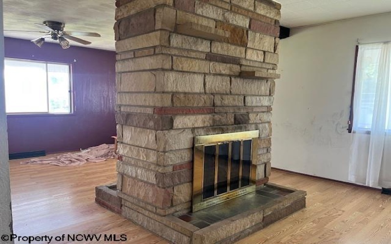 116 Russell Street, Fairmont, West Virginia 26554, 3 Bedrooms Bedrooms, 7 Rooms Rooms,2 BathroomsBathrooms,Single Family Detached,For Sale,Russell,10160091
