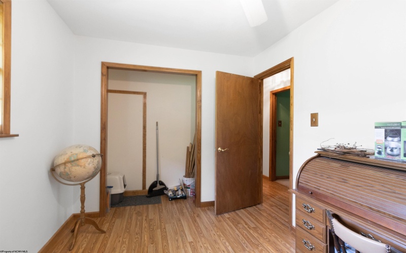 186 Green Acres Road, Clarksburg, West Virginia 26301, 5 Bedrooms Bedrooms, 6 Rooms Rooms,2 BathroomsBathrooms,Single Family Detached,For Sale,Green Acres,10160128