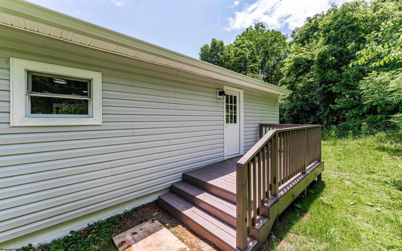 276 Daybrook Road, Blacksville, West Virginia 26521, 4 Bedrooms Bedrooms, 8 Rooms Rooms,2 BathroomsBathrooms,Single Family Detached,For Sale,Daybrook,10160116