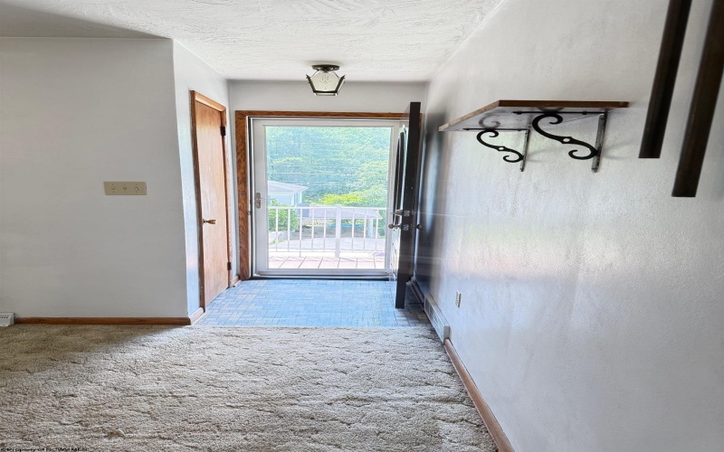 222 Blackwell Street, Bridgeport, West Virginia 26330, 4 Bedrooms Bedrooms, 7 Rooms Rooms,1 BathroomBathrooms,Single Family Detached,For Sale,Blackwell,10160113