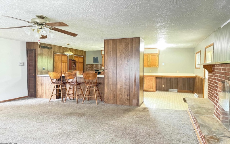 222 Blackwell Street, Bridgeport, West Virginia 26330, 4 Bedrooms Bedrooms, 7 Rooms Rooms,1 BathroomBathrooms,Single Family Detached,For Sale,Blackwell,10160113