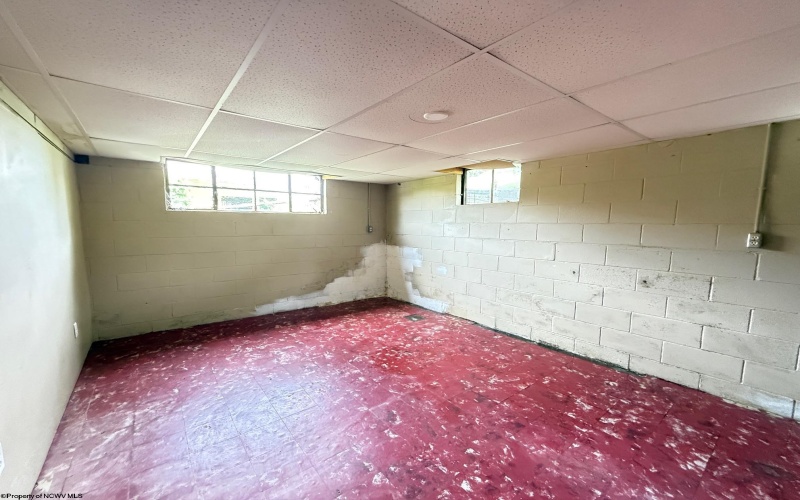 222 Blackwell Street, Bridgeport, West Virginia 26330, 4 Bedrooms Bedrooms, 7 Rooms Rooms,1 BathroomBathrooms,Single Family Detached,For Sale,Blackwell,10160113