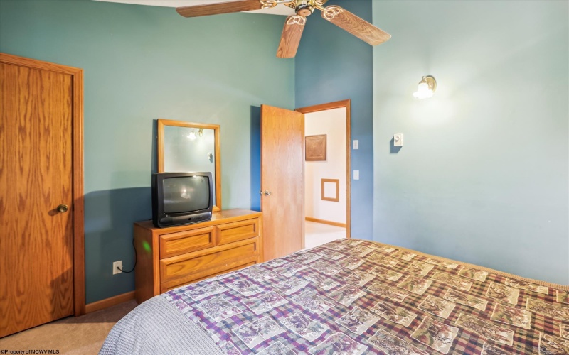 136 Deerfield Village, Davis, West Virginia 26260, 4 Bedrooms Bedrooms, 7 Rooms Rooms,3 BathroomsBathrooms,Single Family Attached,For Sale,Deerfield,10160114