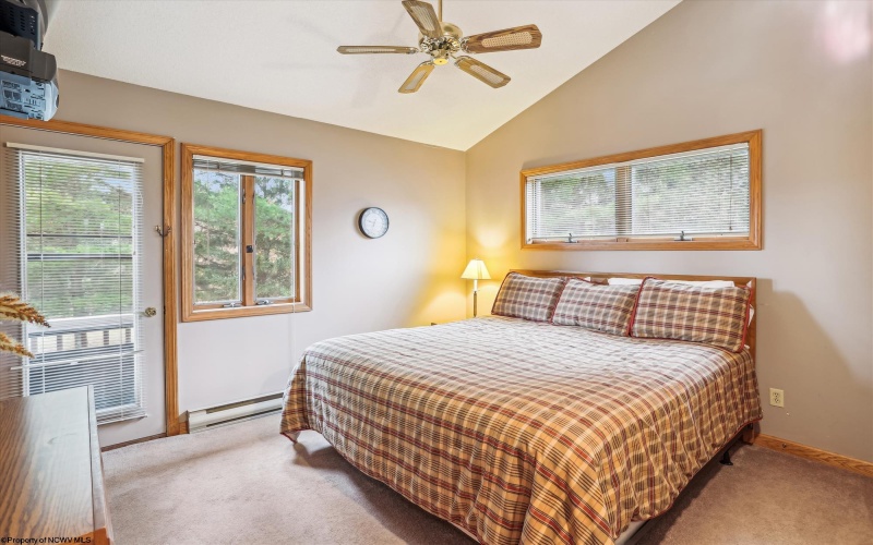 136 Deerfield Village, Davis, West Virginia 26260, 4 Bedrooms Bedrooms, 7 Rooms Rooms,3 BathroomsBathrooms,Single Family Attached,For Sale,Deerfield,10160114