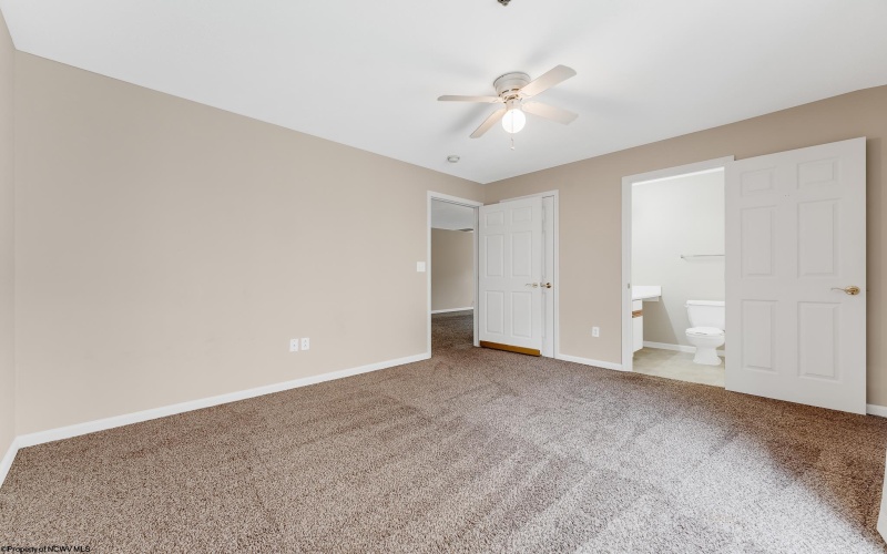 3208 University Commons Drive, Star City, West Virginia 26505, 4 Bedrooms Bedrooms, 6 Rooms Rooms,4 BathroomsBathrooms,Single Family Attached,For Sale,University Commons,10160121