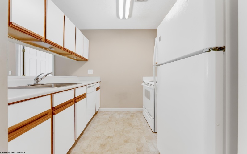 3208 University Commons Drive, Star City, West Virginia 26505, 4 Bedrooms Bedrooms, 6 Rooms Rooms,4 BathroomsBathrooms,Single Family Attached,For Sale,University Commons,10160121