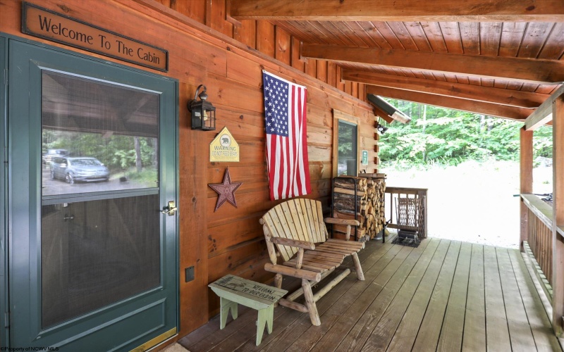 101 Pines Drive, Davis, West Virginia 26260, 2 Bedrooms Bedrooms, 6 Rooms Rooms,2 BathroomsBathrooms,Single Family Detached,For Sale,Pines,10160120