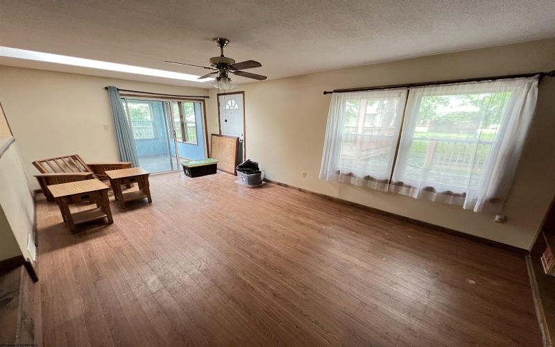 101 Wilson Street, Elkins, West Virginia 26241, 3 Bedrooms Bedrooms, 9 Rooms Rooms,2 BathroomsBathrooms,Single Family Detached,For Sale,Wilson,10160118