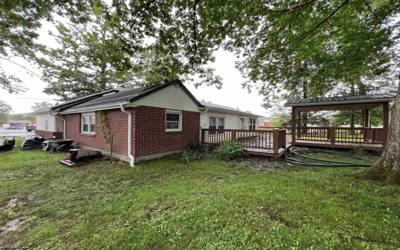 101 Wilson Street, Elkins, West Virginia 26241, 3 Bedrooms Bedrooms, 9 Rooms Rooms,2 BathroomsBathrooms,Single Family Detached,For Sale,Wilson,10160118