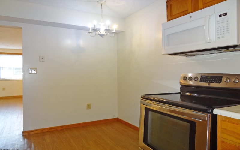 1533 Bergamont Street, Morgantown, West Virginia 26505, 3 Bedrooms Bedrooms, 5 Rooms Rooms,2 BathroomsBathrooms,Residential Rentals,For Rent,Bergamont,10160123