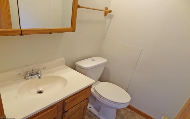 1533 Bergamont Street, Morgantown, West Virginia 26505, 3 Bedrooms Bedrooms, 5 Rooms Rooms,2 BathroomsBathrooms,Residential Rentals,For Rent,Bergamont,10160123