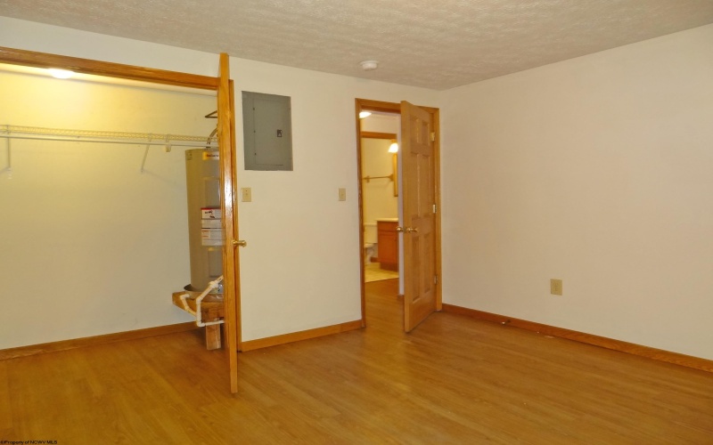1533 Bergamont Street, Morgantown, West Virginia 26505, 3 Bedrooms Bedrooms, 5 Rooms Rooms,2 BathroomsBathrooms,Residential Rentals,For Rent,Bergamont,10160123