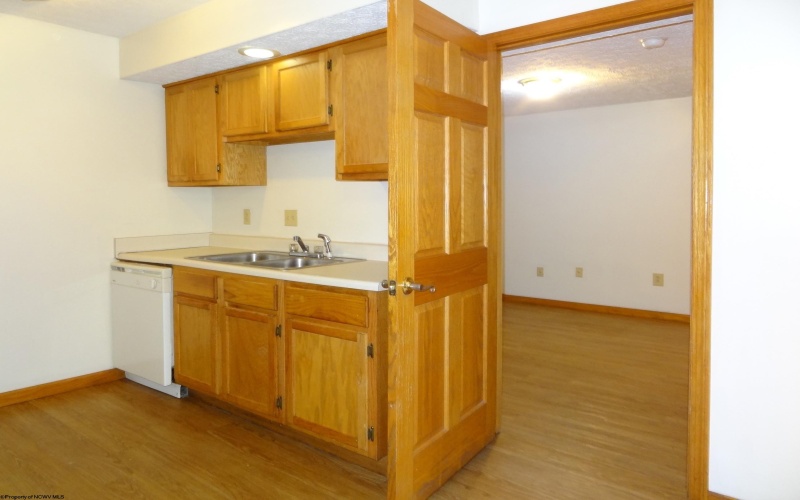 1533 Bergamont Street, Morgantown, West Virginia 26505, 3 Bedrooms Bedrooms, 5 Rooms Rooms,2 BathroomsBathrooms,Residential Rentals,For Rent,Bergamont,10160123