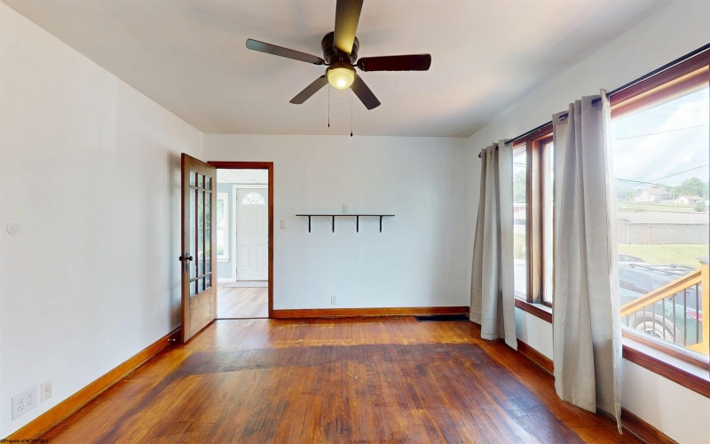 1115 LIMESTONE RUN Road, Clarksburg, West Virginia 26301, 2 Bedrooms Bedrooms, 7 Rooms Rooms,1 BathroomBathrooms,Single Family Detached,For Sale,LIMESTONE RUN,10160130