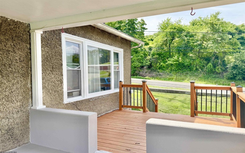 1115 LIMESTONE RUN Road, Clarksburg, West Virginia 26301, 2 Bedrooms Bedrooms, 7 Rooms Rooms,1 BathroomBathrooms,Single Family Detached,For Sale,LIMESTONE RUN,10160130
