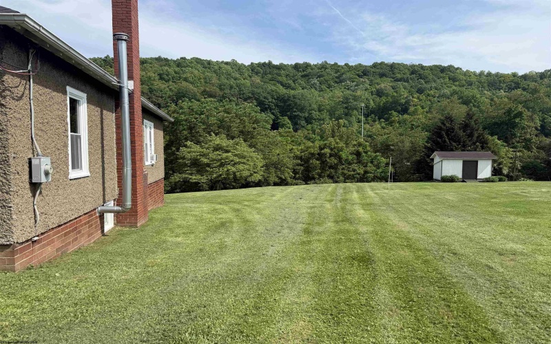 1115 LIMESTONE RUN Road, Clarksburg, West Virginia 26301, 2 Bedrooms Bedrooms, 7 Rooms Rooms,1 BathroomBathrooms,Single Family Detached,For Sale,LIMESTONE RUN,10160130