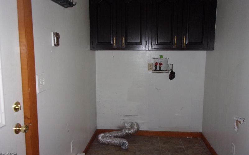 208 Parkview Circle, Kingwood, West Virginia 26537, 5 Bedrooms Bedrooms, 12 Rooms Rooms,2 BathroomsBathrooms,Single Family Detached,For Sale,Parkview,10160129