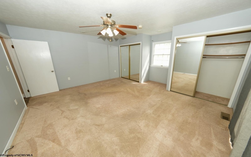 103 Apolla Drive, Morgantown, West Virginia 26501, 4 Bedrooms Bedrooms, 7 Rooms Rooms,2 BathroomsBathrooms,Single Family Detached,For Sale,Apolla,10160134