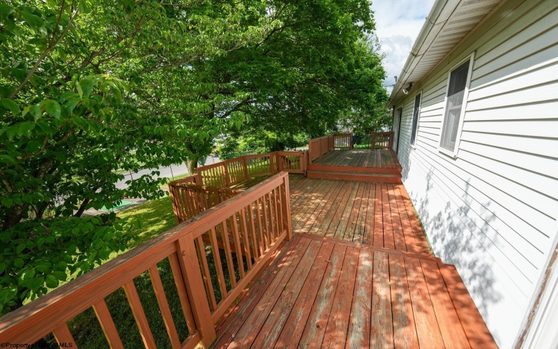103 Apolla Drive, Morgantown, West Virginia 26501, 4 Bedrooms Bedrooms, 7 Rooms Rooms,2 BathroomsBathrooms,Single Family Detached,For Sale,Apolla,10160134