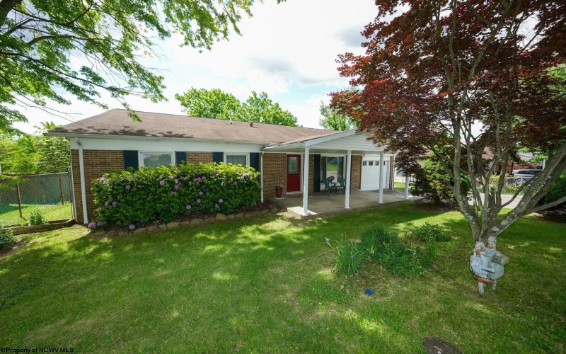 103 Apolla Drive, Morgantown, West Virginia 26501, 4 Bedrooms Bedrooms, 7 Rooms Rooms,2 BathroomsBathrooms,Single Family Detached,For Sale,Apolla,10160134