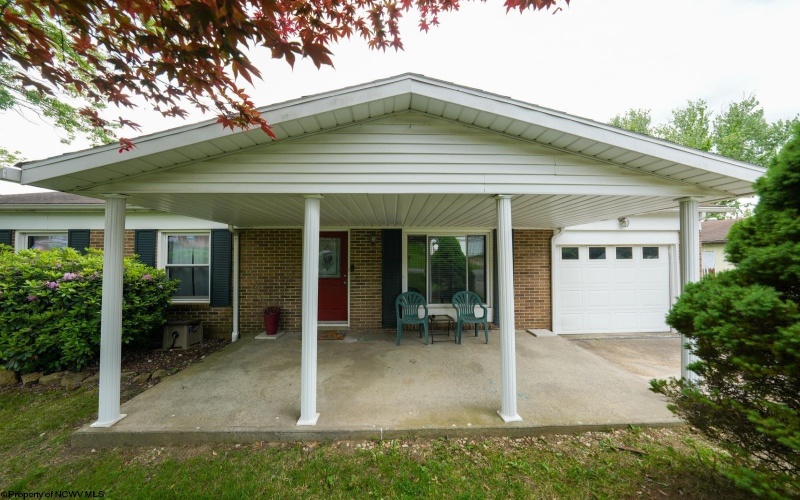 103 Apolla Drive, Morgantown, West Virginia 26501, 4 Bedrooms Bedrooms, 7 Rooms Rooms,2 BathroomsBathrooms,Single Family Detached,For Sale,Apolla,10160134