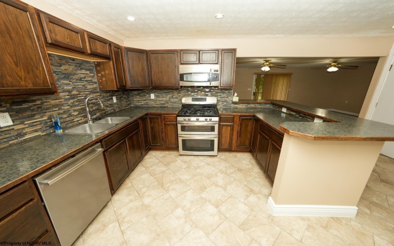 103 Apolla Drive, Morgantown, West Virginia 26501, 4 Bedrooms Bedrooms, 7 Rooms Rooms,2 BathroomsBathrooms,Single Family Detached,For Sale,Apolla,10160134