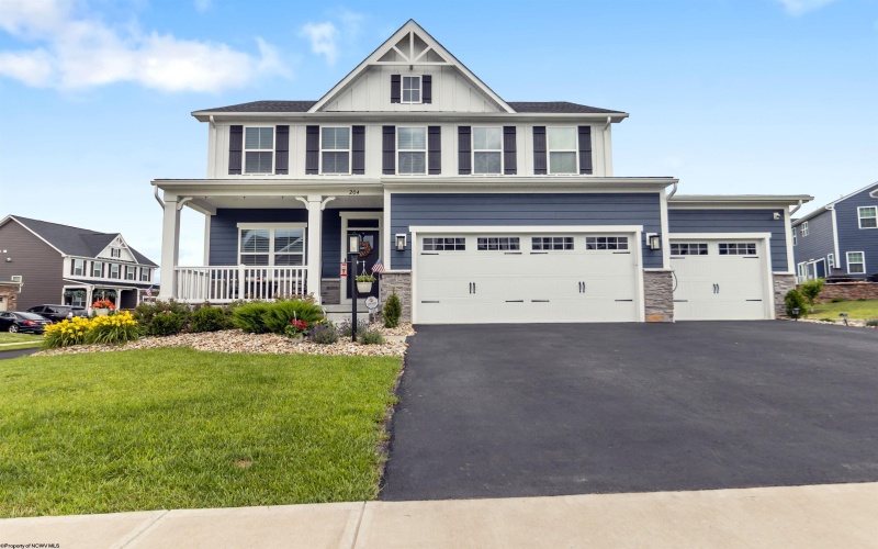 204 Falling Water Lane, Morgantown, West Virginia 26508, 4 Bedrooms Bedrooms, 8 Rooms Rooms,3 BathroomsBathrooms,Single Family Detached,For Sale,Falling Water,10160164