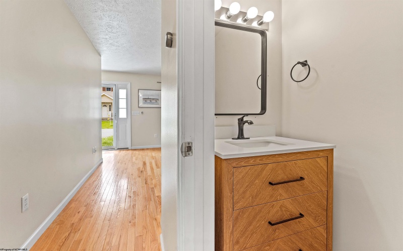 267 Donna Avenue, Morgantown, West Virginia 26505, 3 Bedrooms Bedrooms, 7 Rooms Rooms,2 BathroomsBathrooms,Single Family Attached,For Sale,Donna,10160153