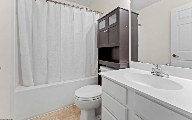 267 Donna Avenue, Morgantown, West Virginia 26505, 3 Bedrooms Bedrooms, 7 Rooms Rooms,2 BathroomsBathrooms,Single Family Attached,For Sale,Donna,10160153