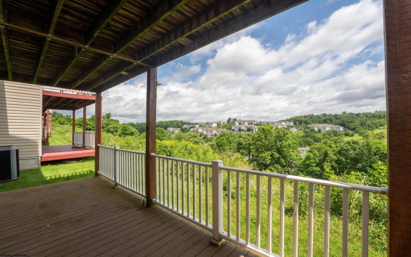 267 Donna Avenue, Morgantown, West Virginia 26505, 3 Bedrooms Bedrooms, 7 Rooms Rooms,2 BathroomsBathrooms,Single Family Attached,For Sale,Donna,10160153