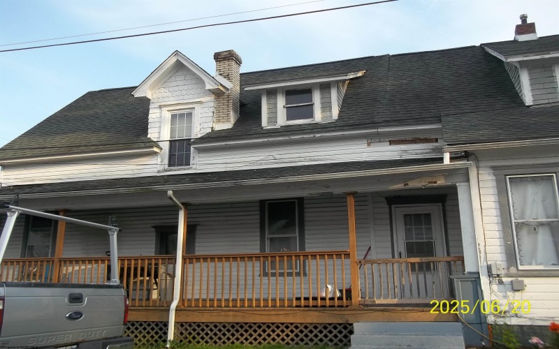 301 VIRGINIA Avenue, Grafton, West Virginia 26351-458, ,Multi-unit/income,For Sale,VIRGINIA,10160152