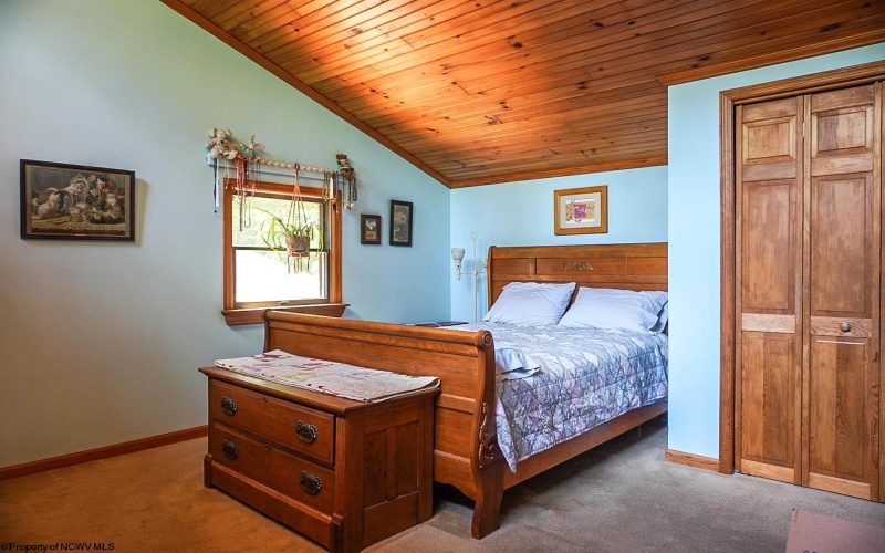 229 Brown Road, Grafton, West Virginia 26354, 3 Bedrooms Bedrooms, 10 Rooms Rooms,3 BathroomsBathrooms,Single Family Detached,For Sale,Brown,10160163