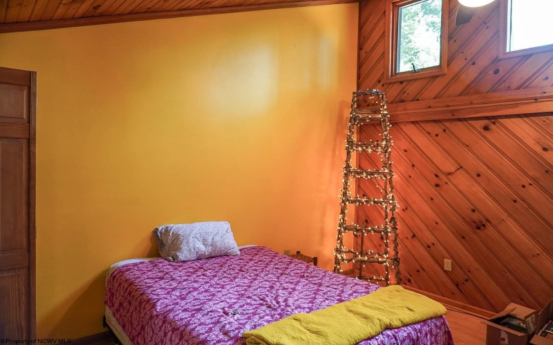 229 Brown Road, Grafton, West Virginia 26354, 3 Bedrooms Bedrooms, 10 Rooms Rooms,3 BathroomsBathrooms,Single Family Detached,For Sale,Brown,10160163