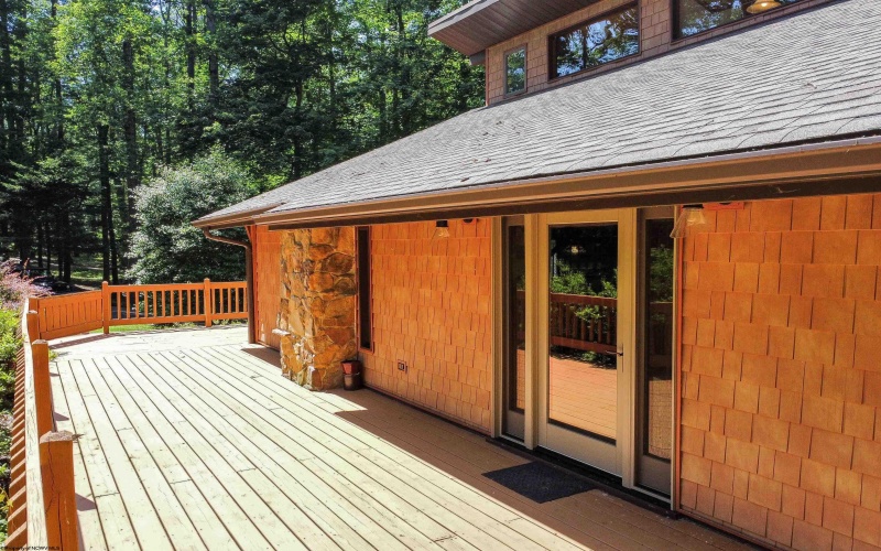 229 Brown Road, Grafton, West Virginia 26354, 3 Bedrooms Bedrooms, 10 Rooms Rooms,3 BathroomsBathrooms,Single Family Detached,For Sale,Brown,10160163