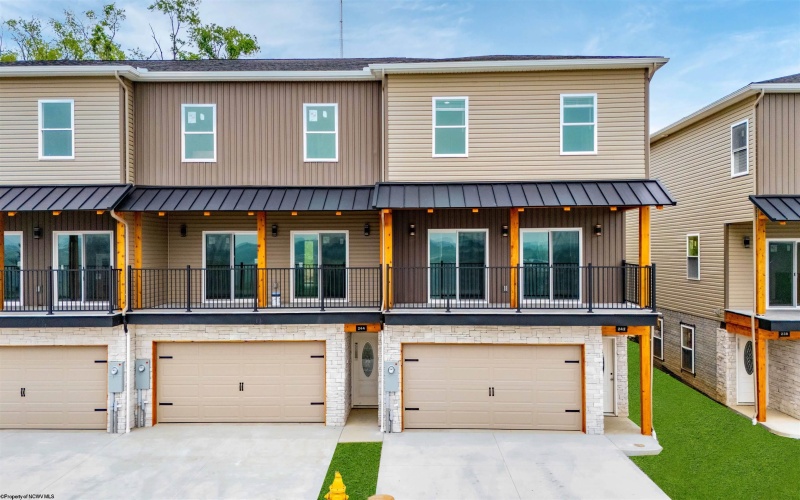 246 Horizon View Road, Westover, West Virginia 26501, 3 Bedrooms Bedrooms, 7 Rooms Rooms,3 BathroomsBathrooms,Single Family Attached,For Sale,Horizon View,10160159