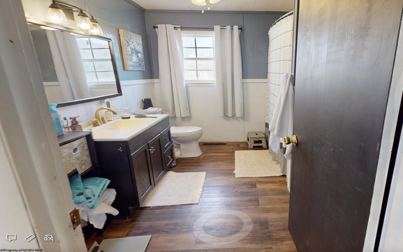 307 Seventh Avenue, Burnsville, West Virginia 26335, 3 Bedrooms Bedrooms, 6 Rooms Rooms,2 BathroomsBathrooms,Single Family Detached,For Sale,Seventh,10160162