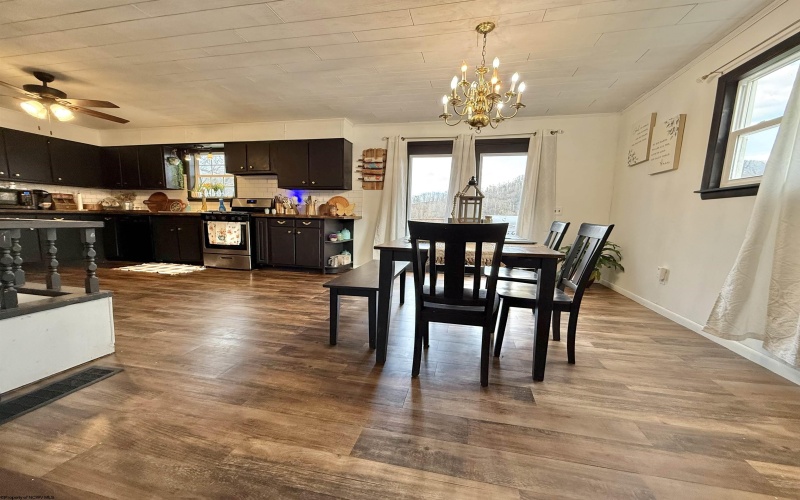 307 Seventh Avenue, Burnsville, West Virginia 26335, 3 Bedrooms Bedrooms, 6 Rooms Rooms,2 BathroomsBathrooms,Single Family Detached,For Sale,Seventh,10160162