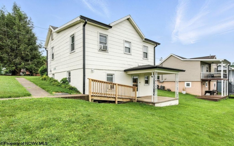 2300 Pride Avenue, Clarksburg, West Virginia 26301, 2 Bedrooms Bedrooms, 8 Rooms Rooms,1 BathroomBathrooms,Single Family Detached,For Sale,Pride,10160144
